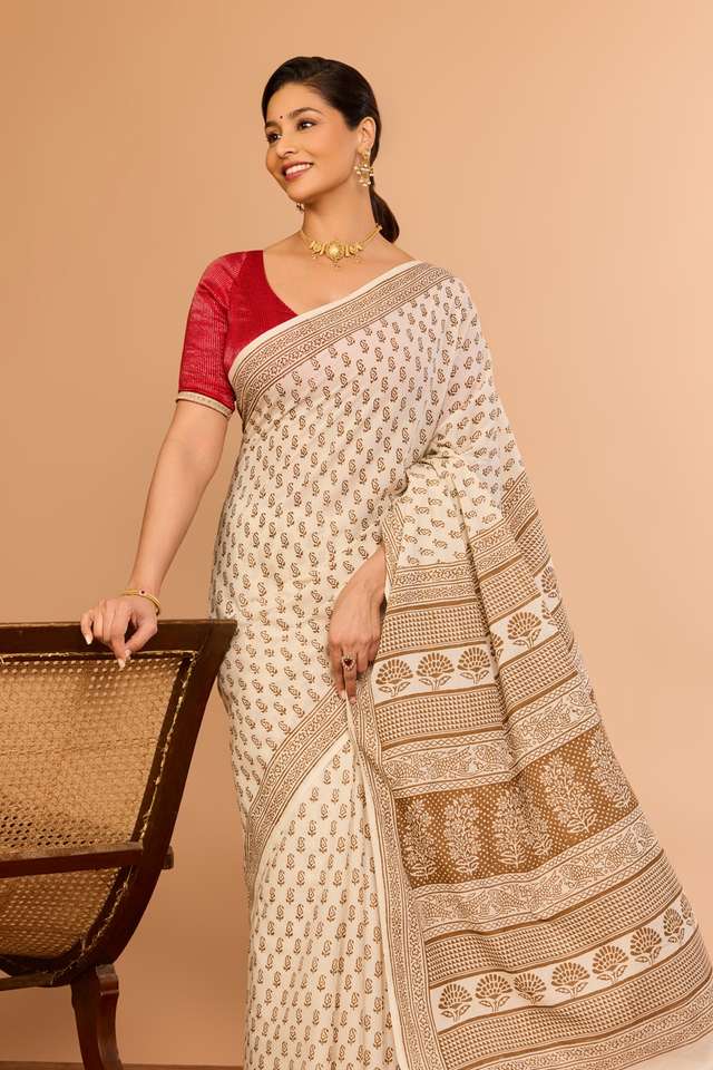 Off White Cotton Bagh Block Printed Saree image number