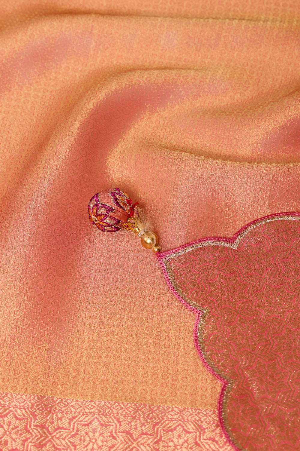 Light Pink  Viscose Tissue Woven Saree image number null