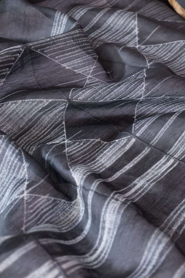 Black Rajasthan Tie and Dye Shibori Pure Silk Cotton Saree thumbnail image number null
