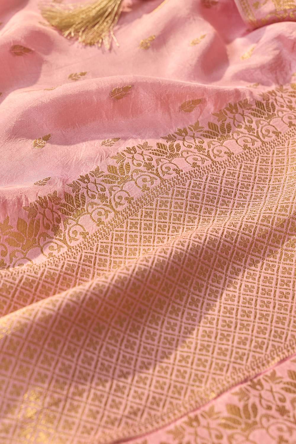 Pink Woven Pure Viscose Saree image number null