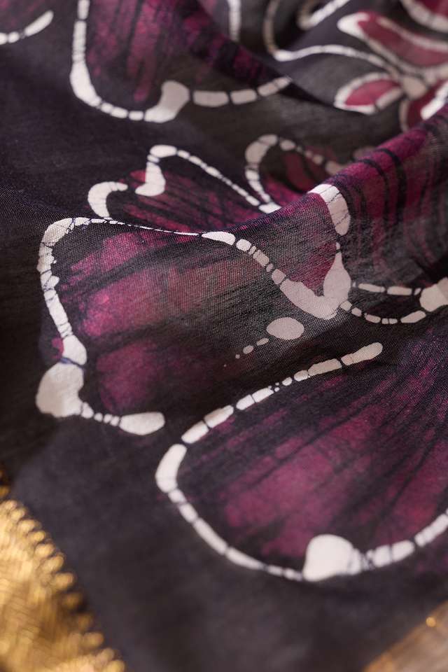 Purple Batik Pure Silk Cotton Ujjain Saree thumbnail image number null