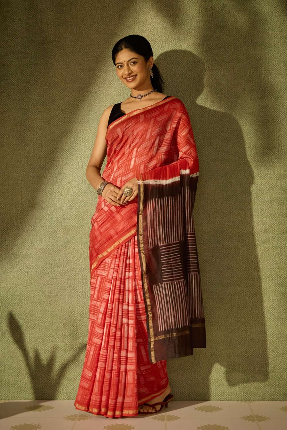 Red Rajasthan Pure Silk Cotton Tie & Dye Shibori Saree image number null