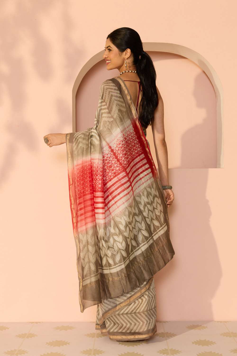 Brown Rajasthan Pure Silk Cotton Tie & Dye Shibori Saree image number null