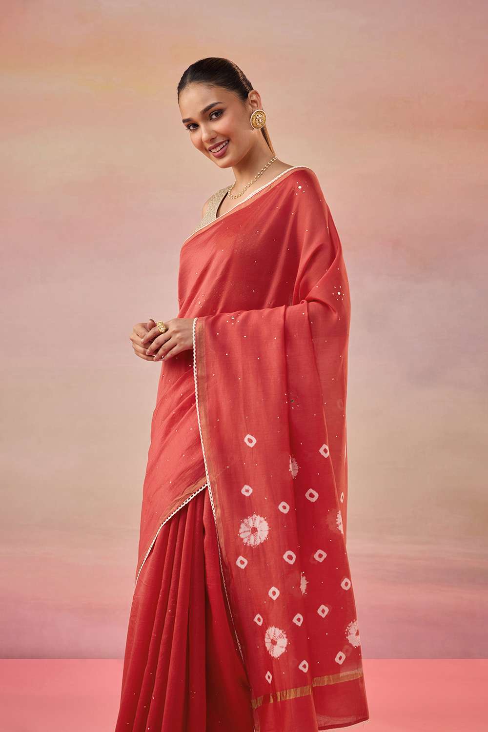 Red Gujarat Pure Silk Cotton Mukaish Saree image number null