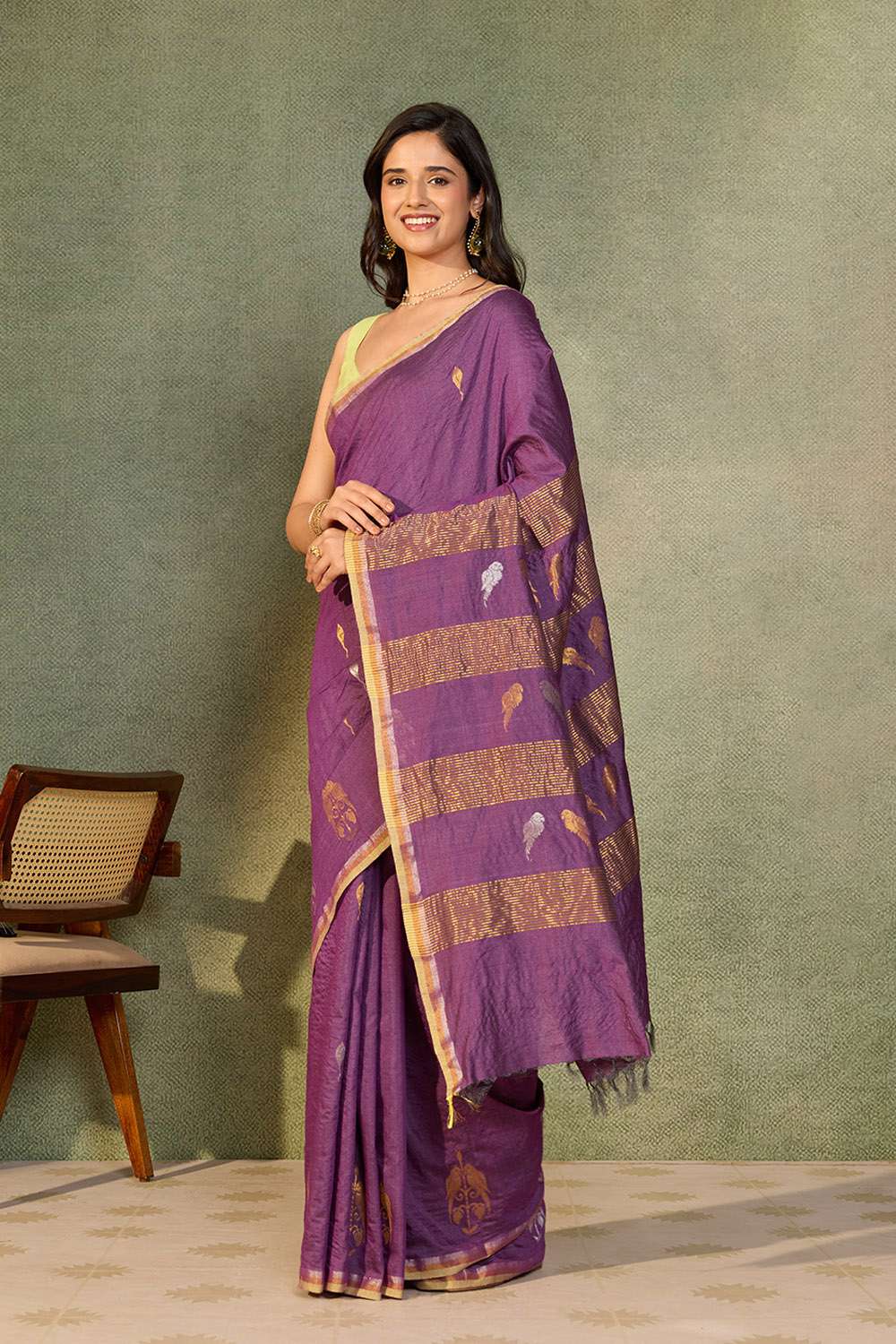 Pink Viscose Georgette Embroidered Saree image number null