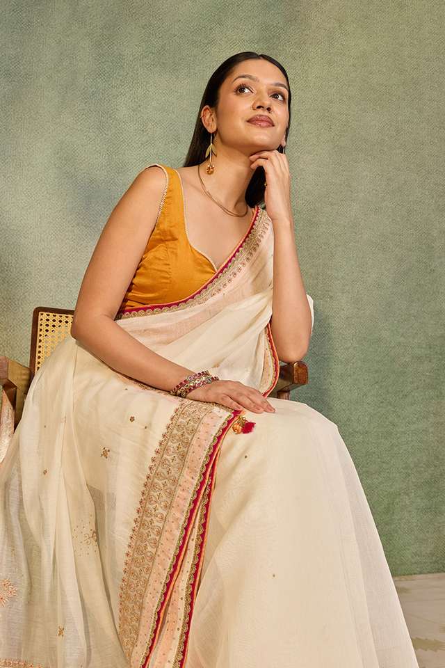 White Pure Silk Cotton Embroidered Saree thumbnail image number null