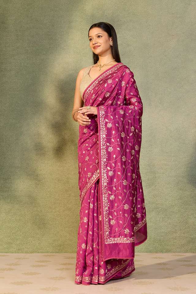 Purple Embroidered Silk Viscose Saree thumbnail image number null
