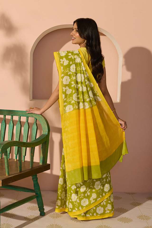 Green Bengal Screen Printed Pure Cotton Mulmul Saree thumbnail image number null