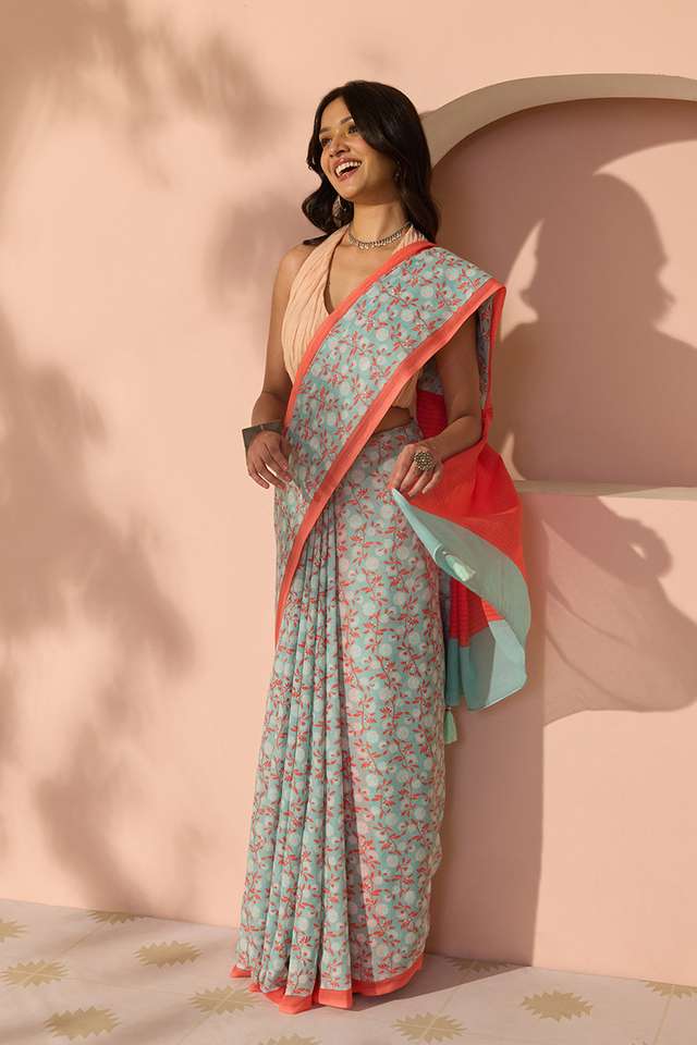 Light Blue Bengal Screen Printed Pure Cotton Mulmul Saree thumbnail image number null