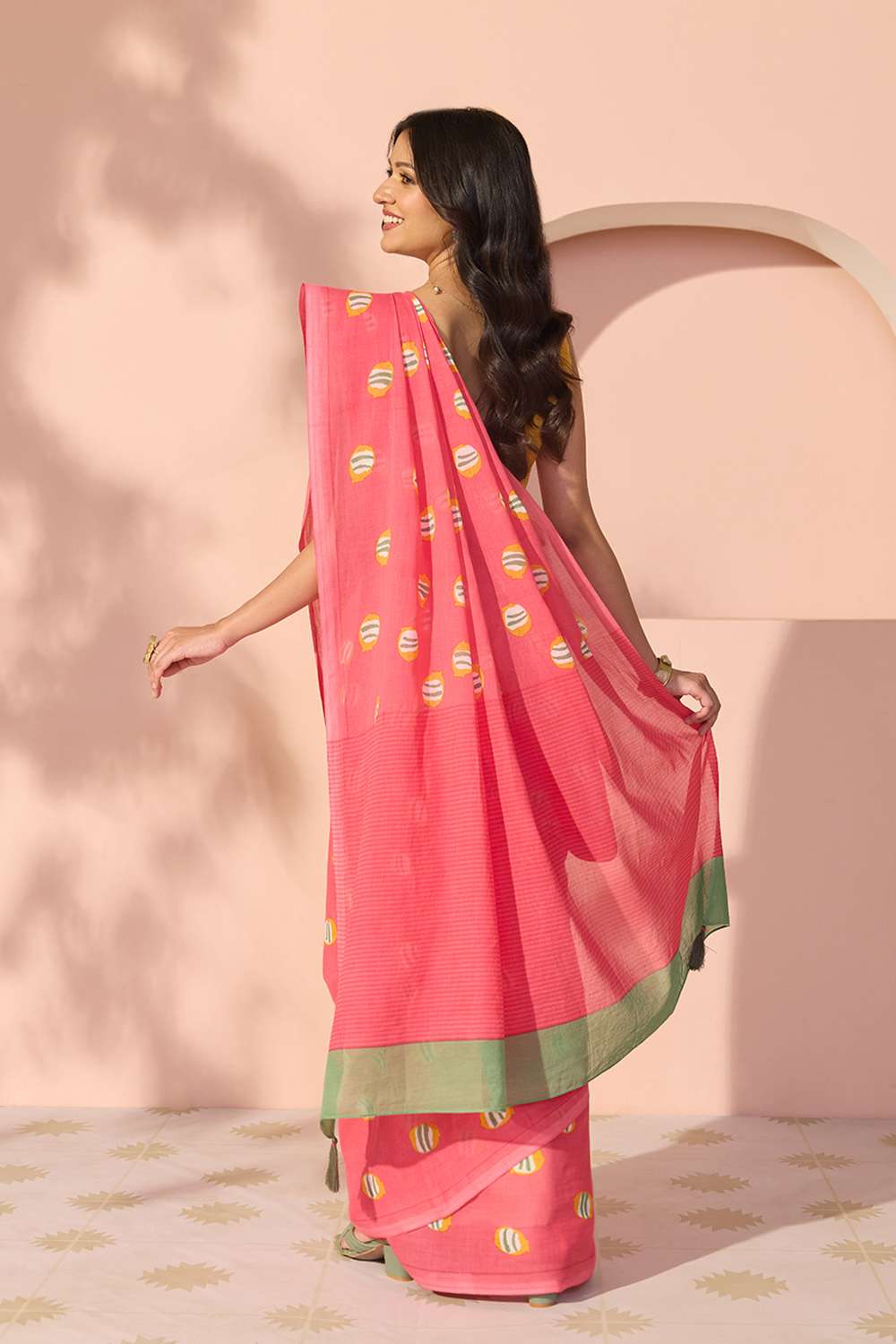 Pink Bengal Screen Printed Pure Cotton Mulmul Saree image number null