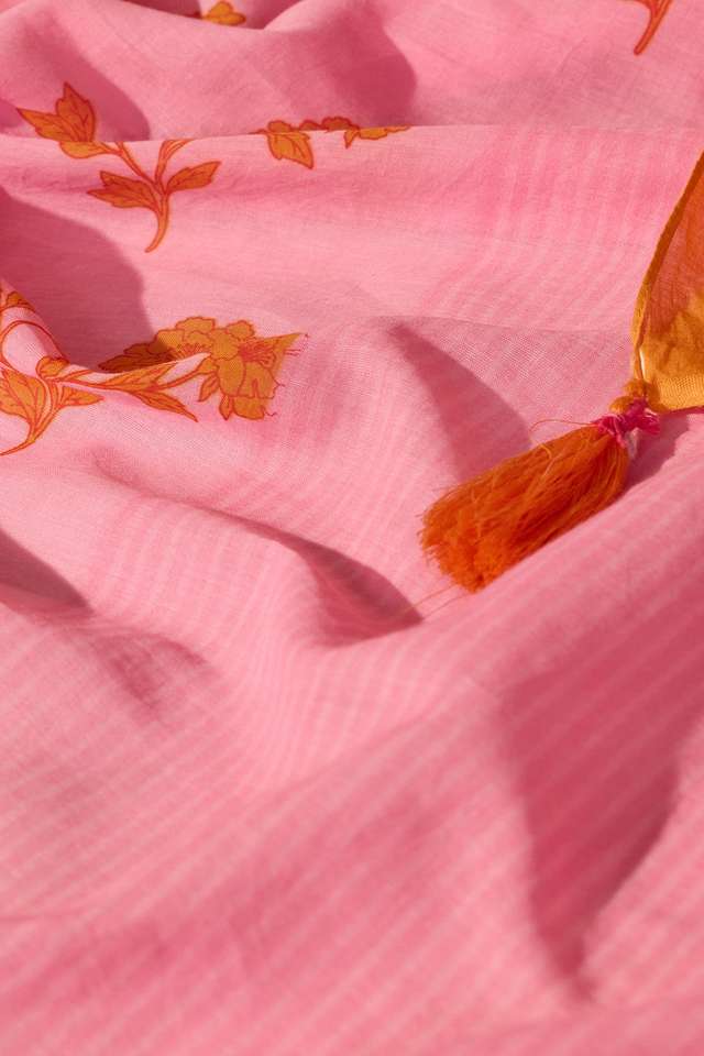 Pink Bengal Screen Printed Pure Cotton Mulmul Saree thumbnail image number null