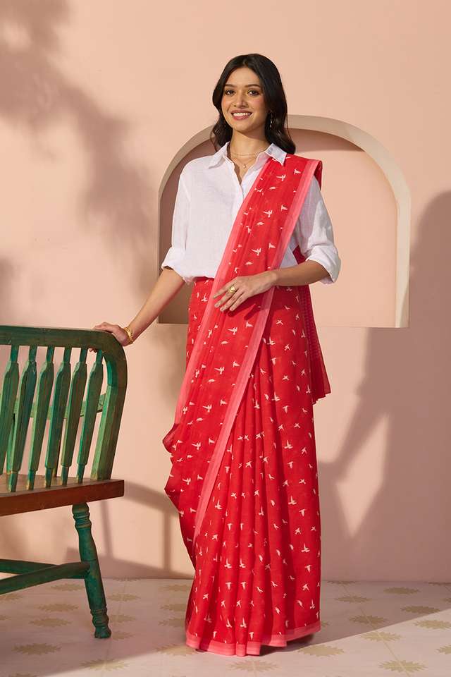 Red Bengal Screen Printed Pure Cotton Mulmul Saree thumbnail image number null