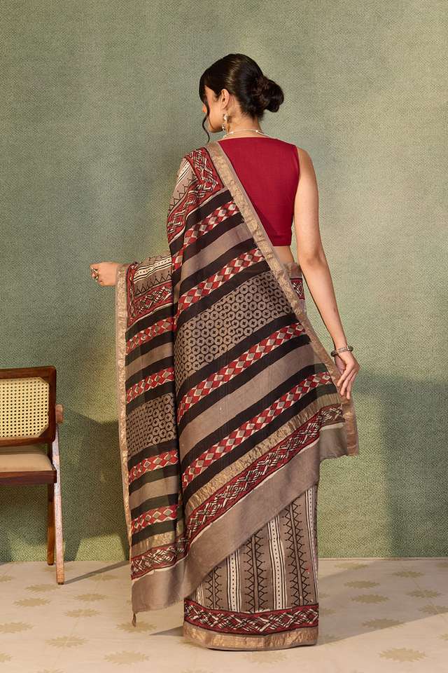 Grey Rajasthan Pure Silk Cotton Dabu Block Printed Saree thumbnail image number null