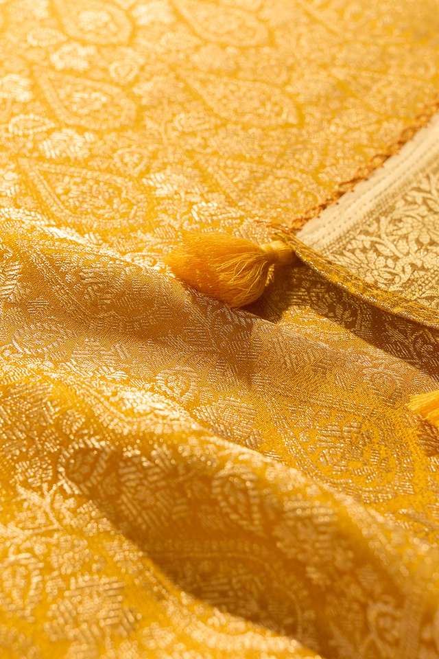 Yellow Pure Viscose Printed Saree thumbnail image number null