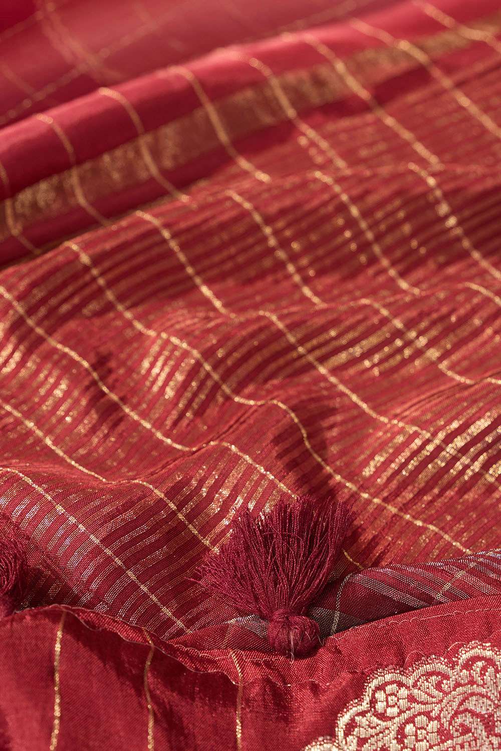 Pink Pure Viscose Woven Saree image number null