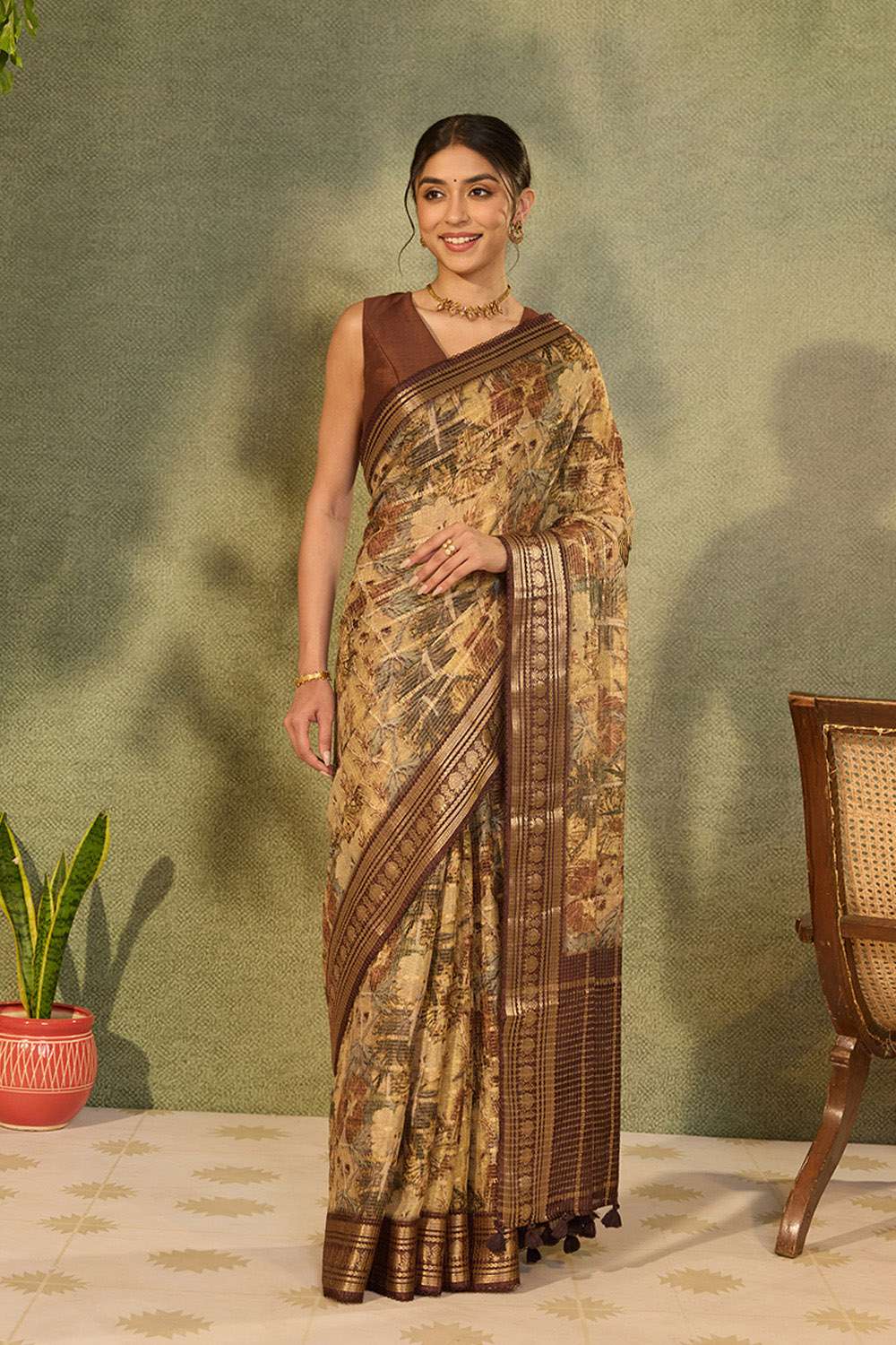 Multi Printed Pure Viscose Saree image number null