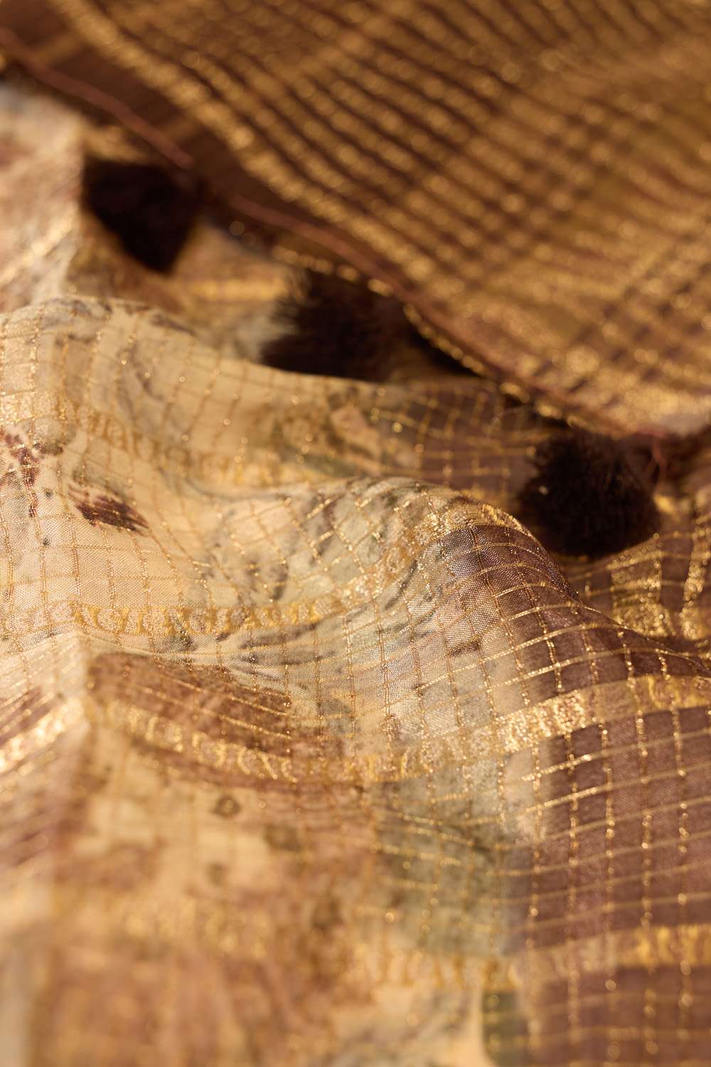 Multi Printed Pure Viscose Saree image number null