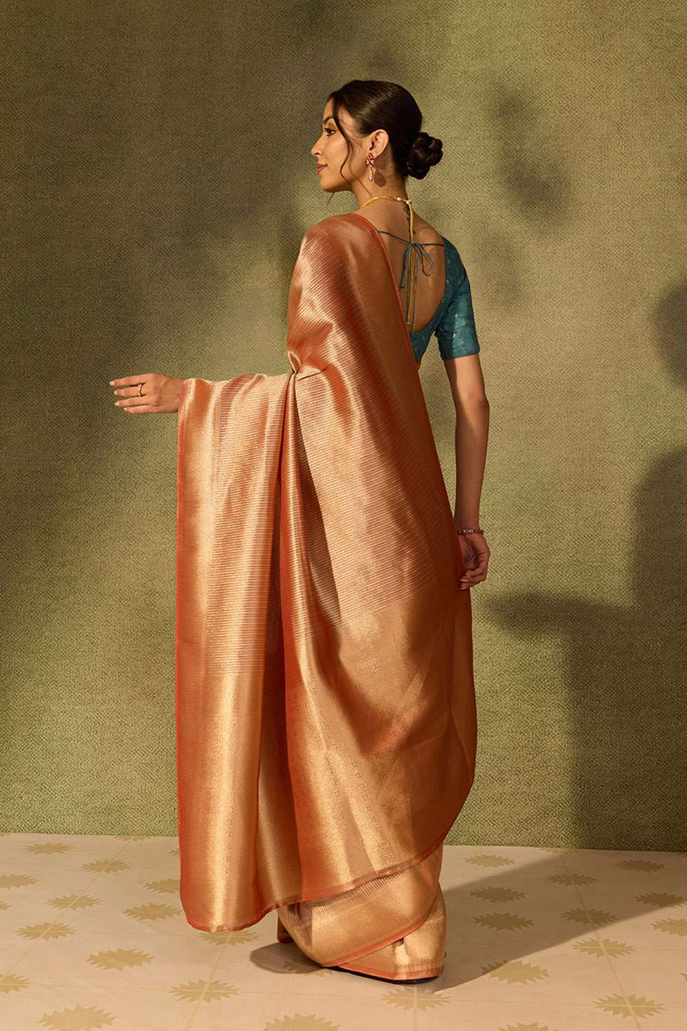 Light Red Viscose Tissue Woven Saree image number null