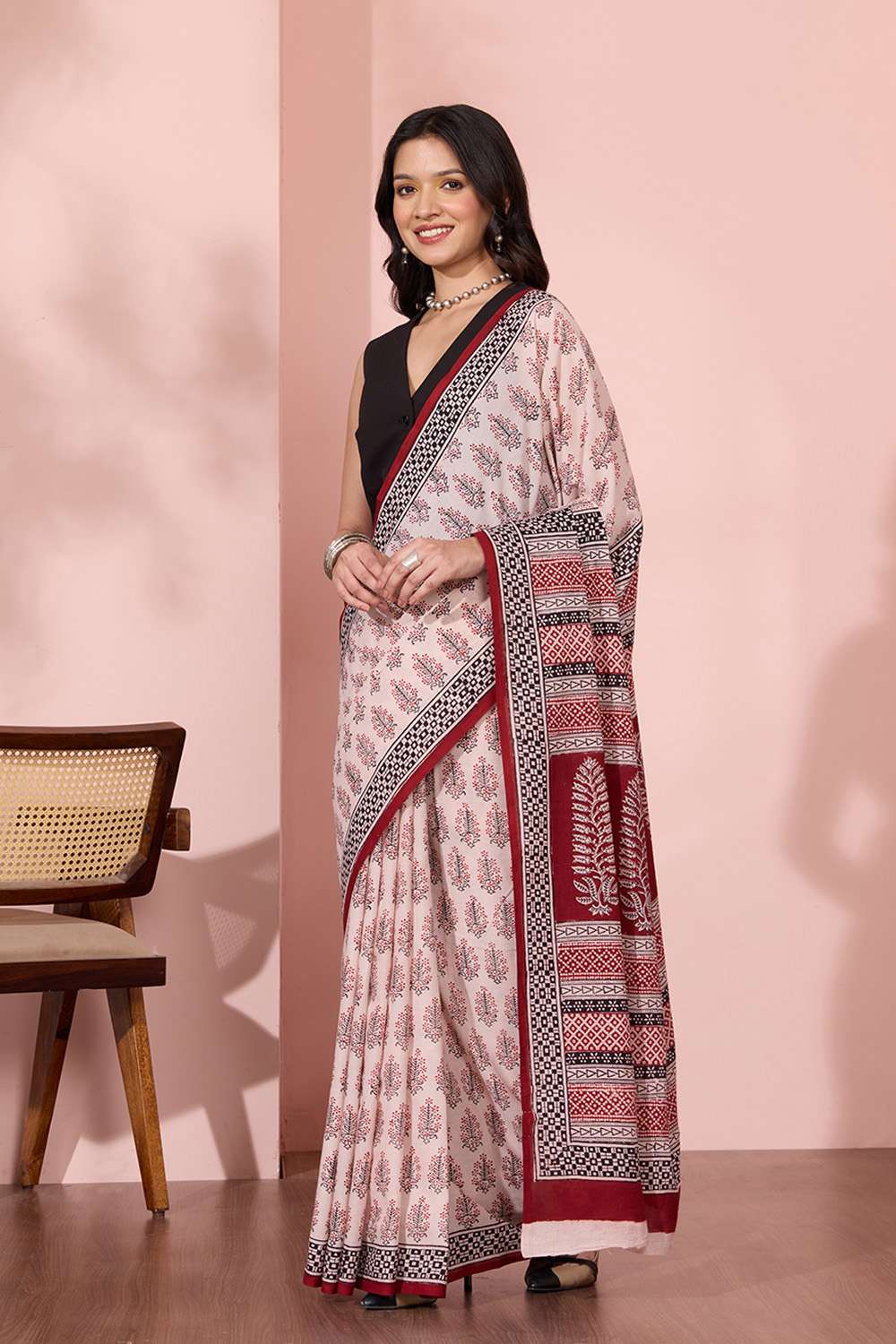 Off White Bagh Block Printed Pure Cotton Saree image number null