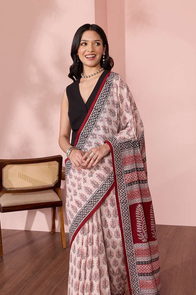 Off White Bagh Block Printed Pure Cotton Saree thumbnail image number null