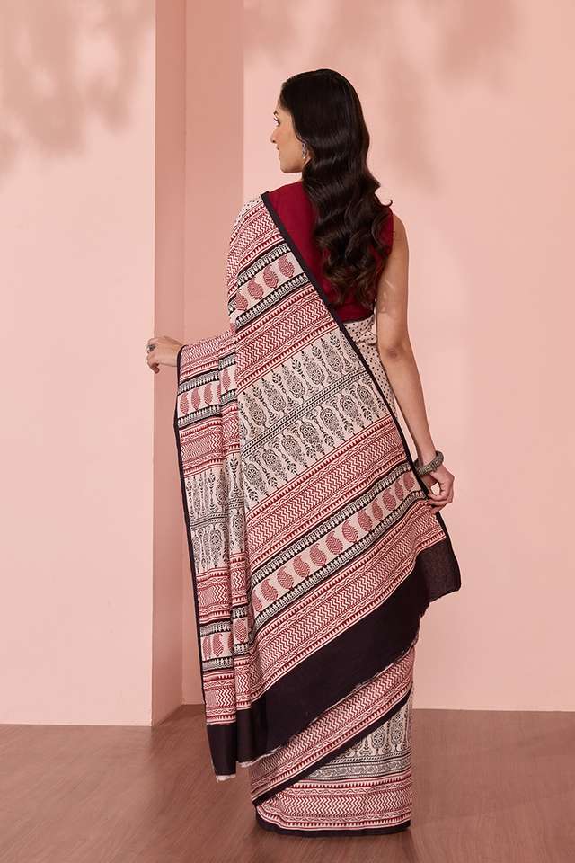Off White Bagh Block Printed Pure Cotton Saree thumbnail image number null
