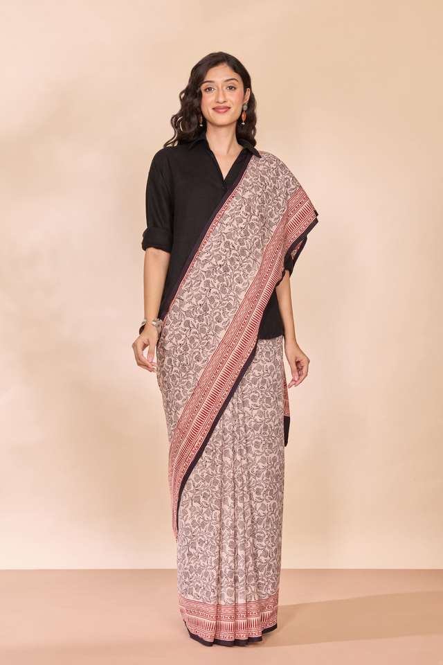 Off White Bagh Block Printed Pure Cotton Saree thumbnail image number null