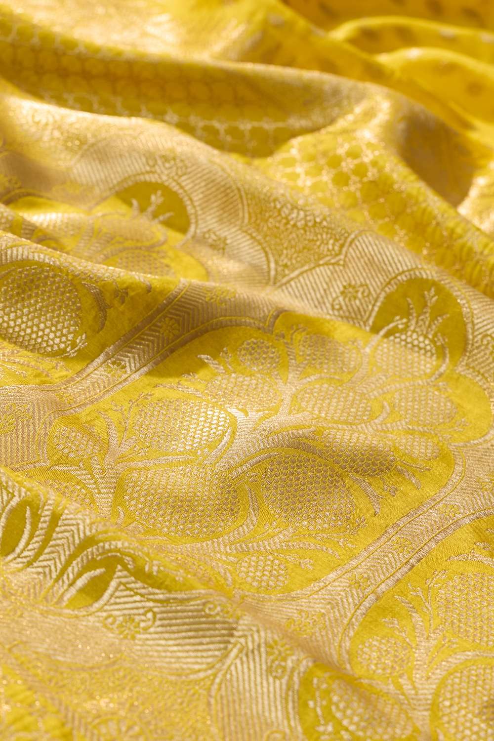 Yellow Woven Pure Viscose Saree image number null