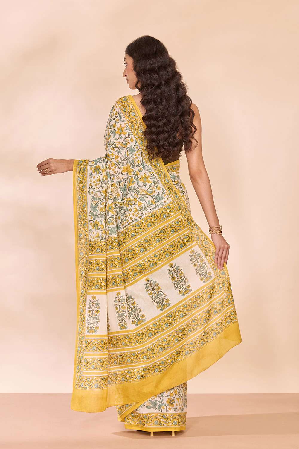 Off White Rajasthan Pure Cotton Printed Sanganeri Saree image number null