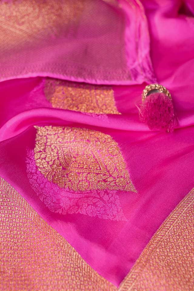Pink Woven Pure Viscose Saree thumbnail image number null