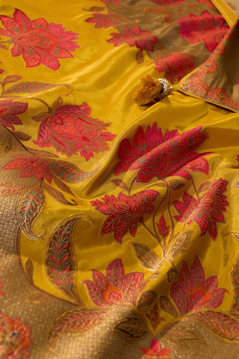 Yellow Woven Viscose Tissue Saree image number null