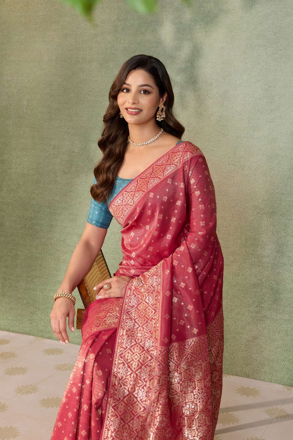 Dark Pink Woven Viscose Tissue Saree image number null