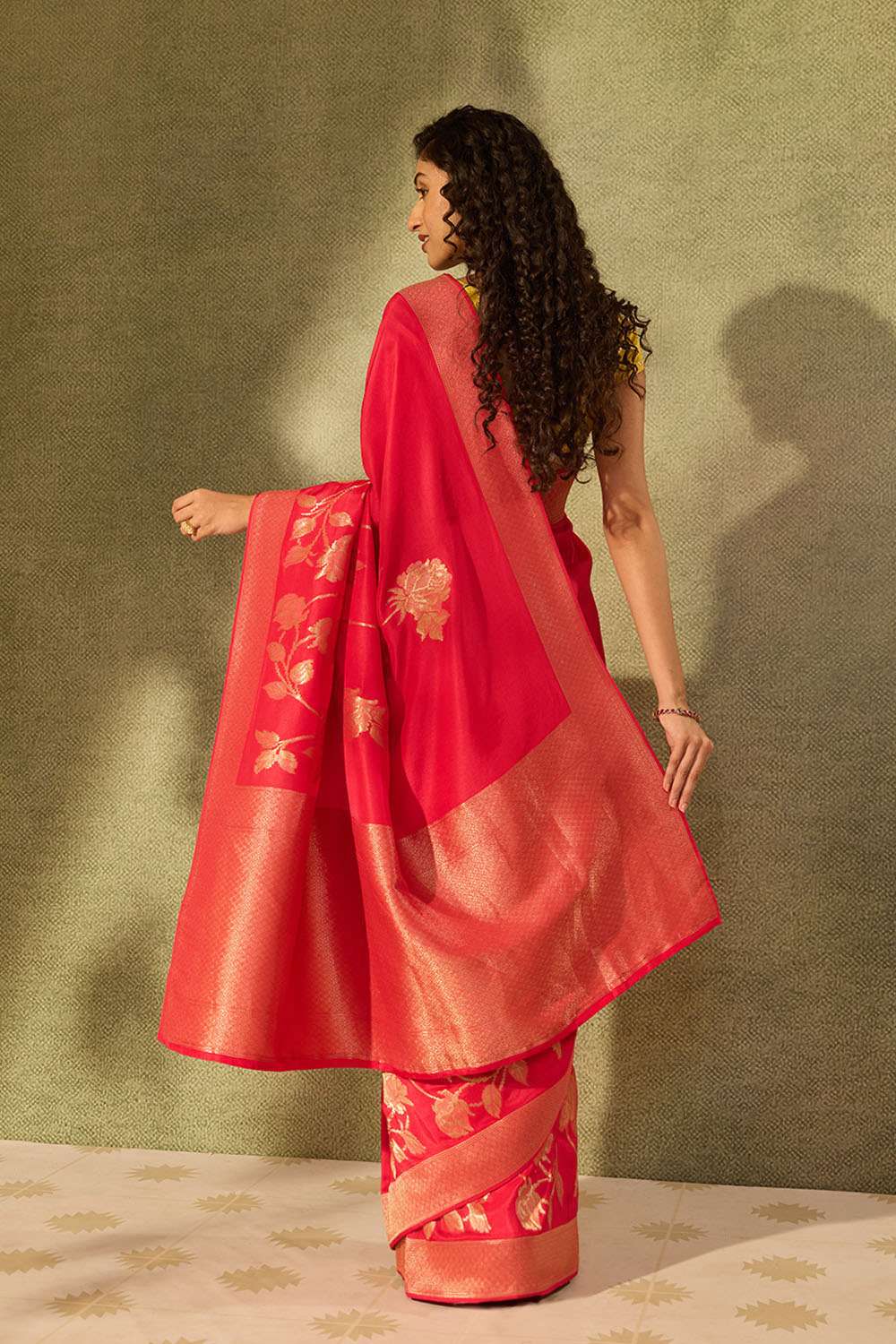 Pink Pure Viscose Woven Saree image number null