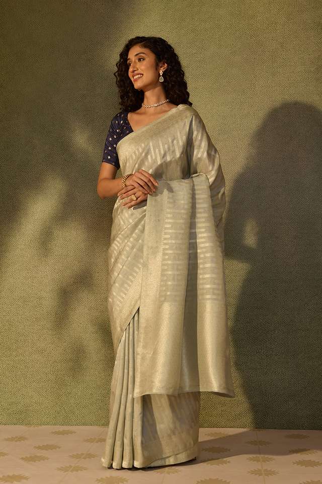 Grey Pure Viscose Woven Saree thumbnail image number null