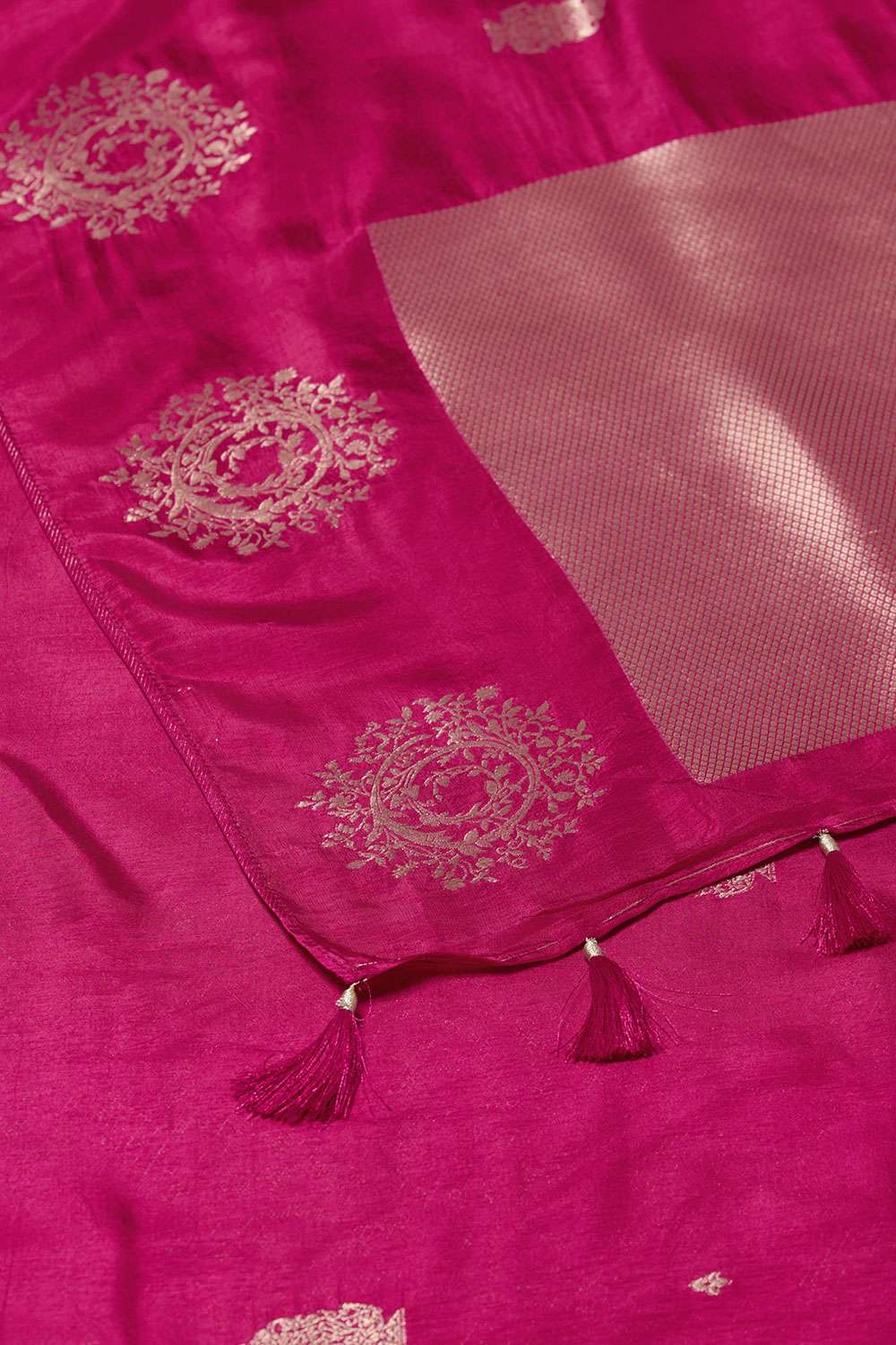 Pink Woven Pure Viscose Saree image number null
