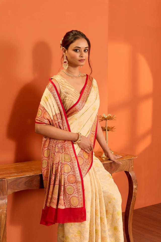 Off White Pure Silk Georgette Cutwork Banarasi Saree image number