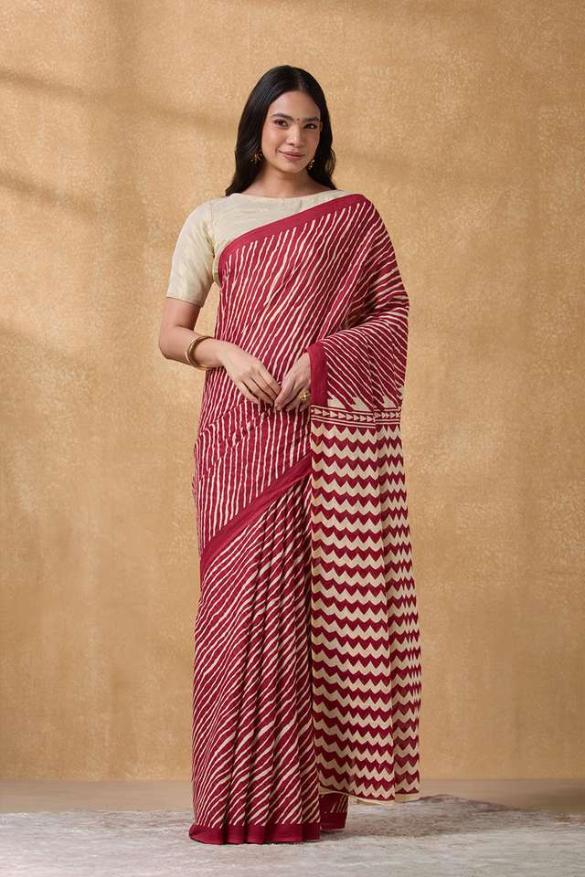 Red Rajasthan Screen Printed  Pure Cotton Saree thumbnail image number null