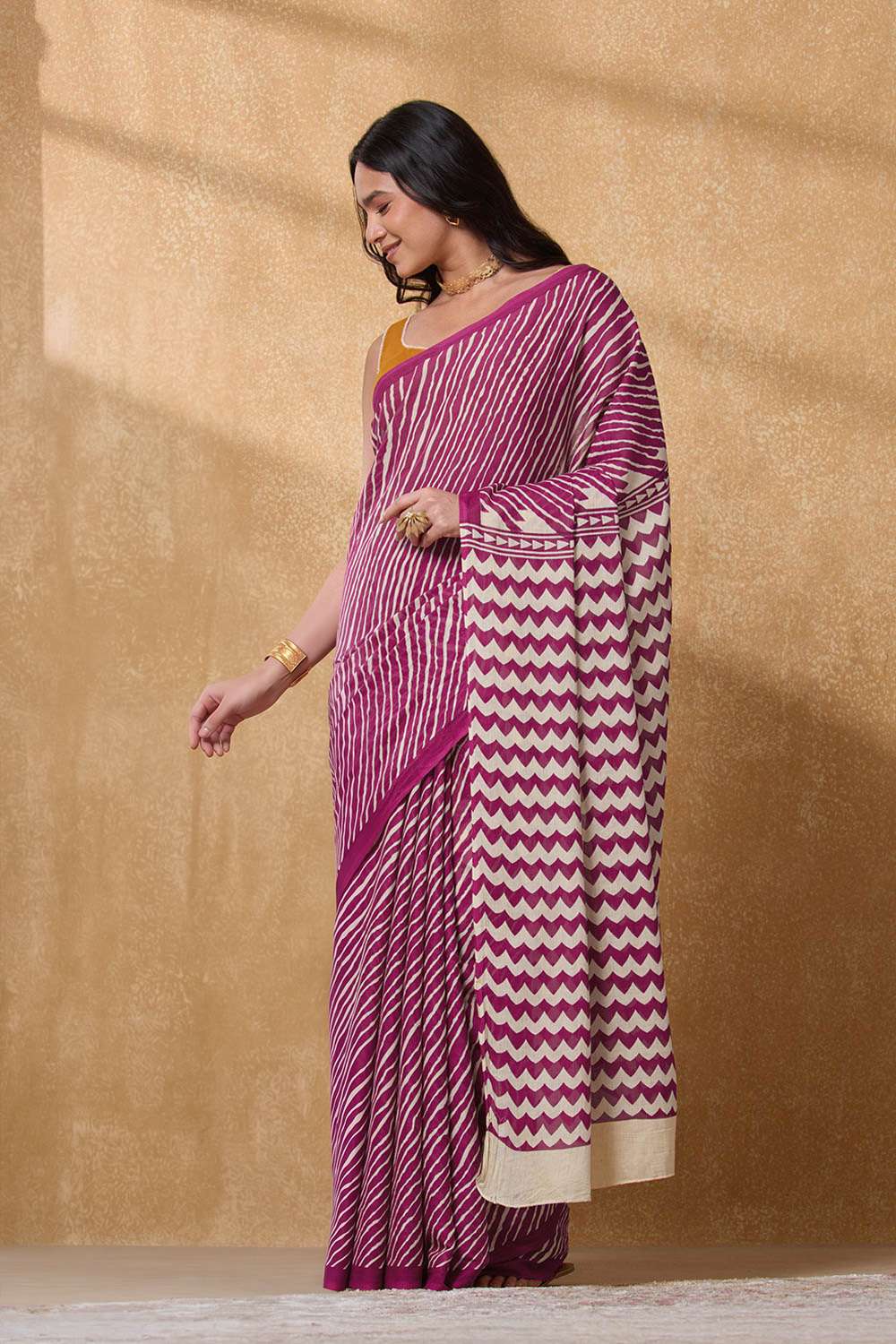 Violet Rajasthan Screen Printed  Pure Cotton Saree image number null