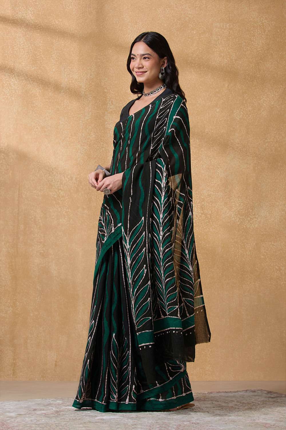 Dark Green Ujjain Pure Cotton Batik Saree image number null