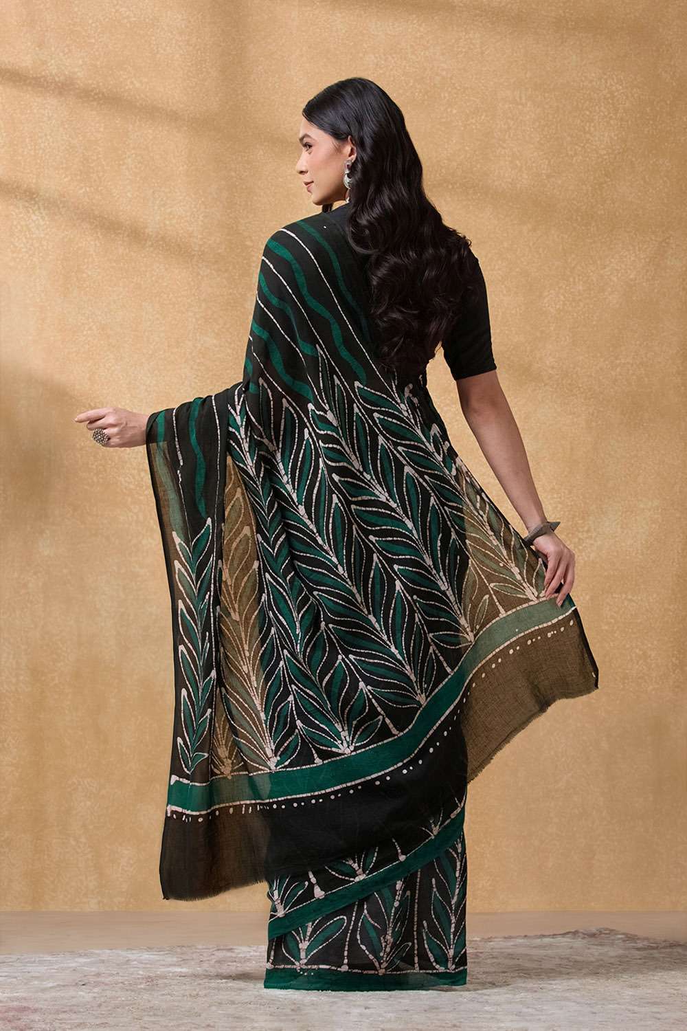 Dark Green Ujjain Pure Cotton Batik Saree image number null