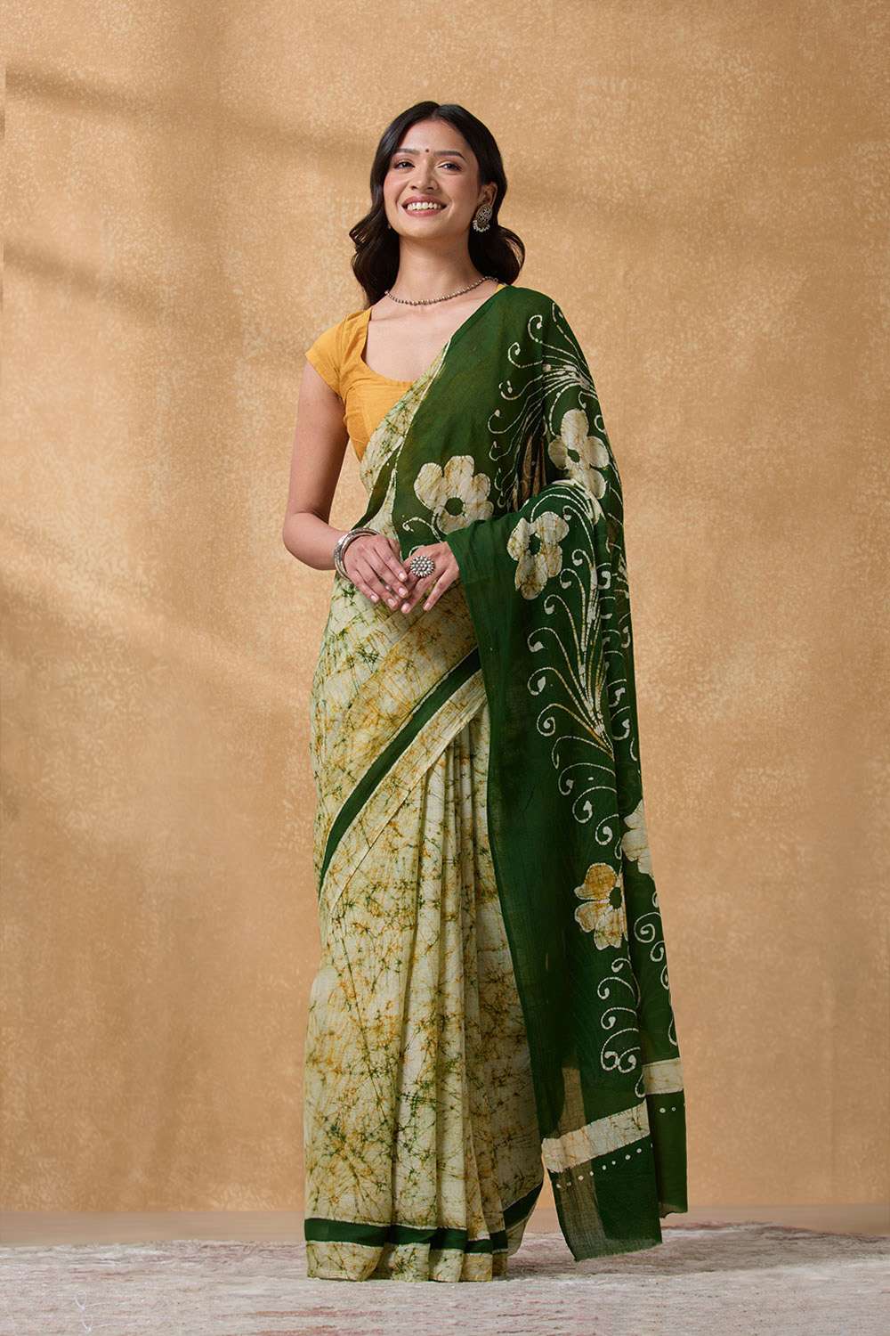 Green Ujjain Pure Cotton Batik Saree image number null