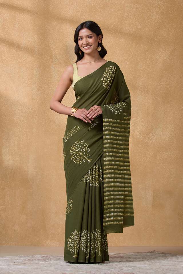 Dark Green Ujjain Pure Cotton Batik Saree thumbnail image number null