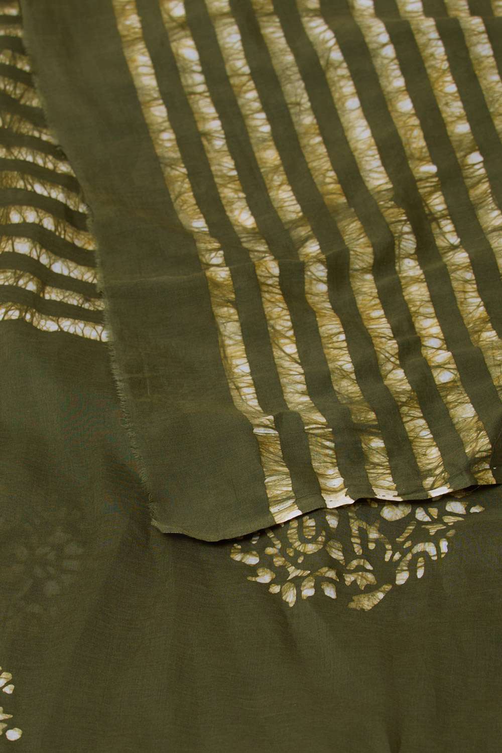 Dark Green Ujjain Pure Cotton Batik Saree image number null