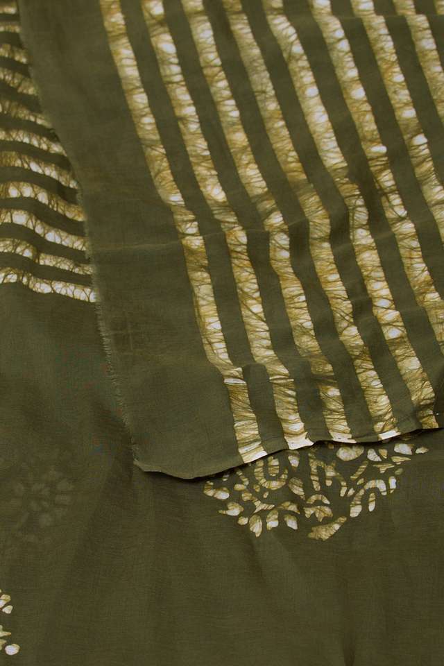 Dark Green Ujjain Pure Cotton Batik Saree thumbnail image number null