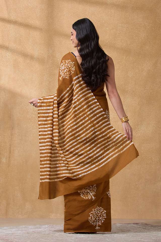 Brown Ujjain Pure Cotton Batik Saree thumbnail image number null