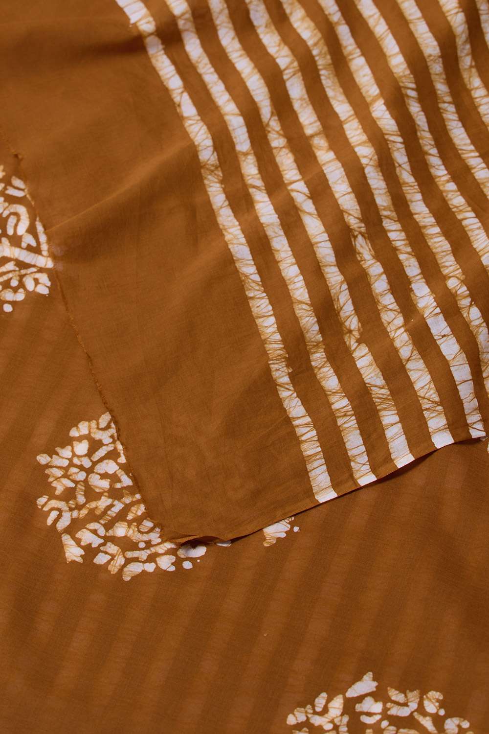 Brown Ujjain Pure Cotton Batik Saree image number null