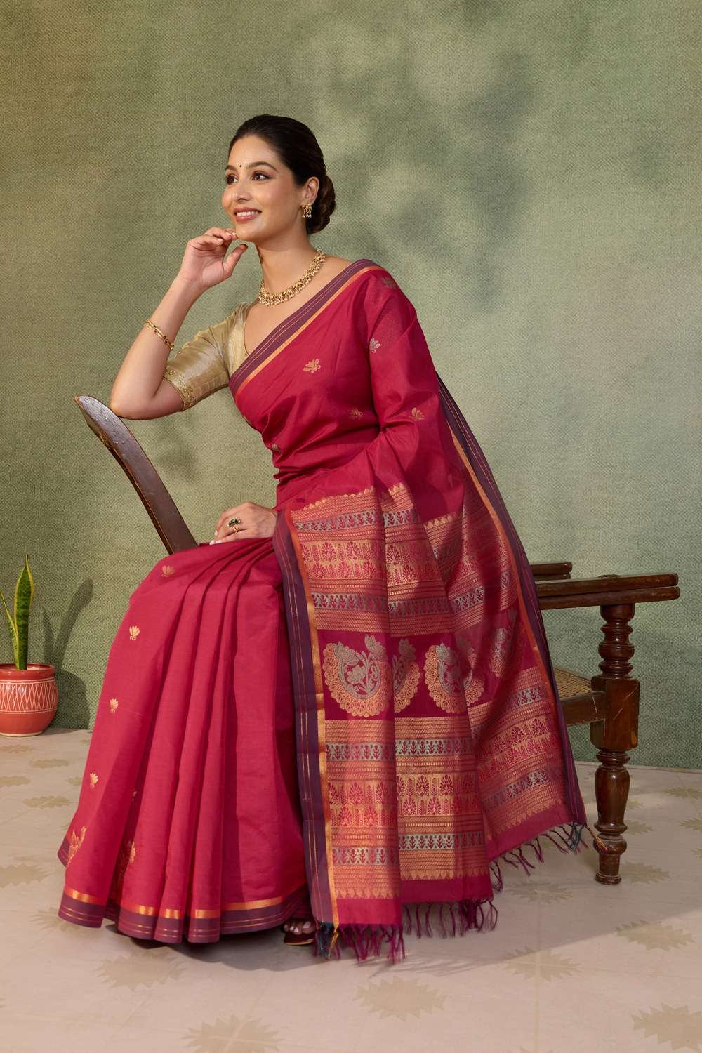 Dark Pink Woven Cotton Viscose Saree image number null