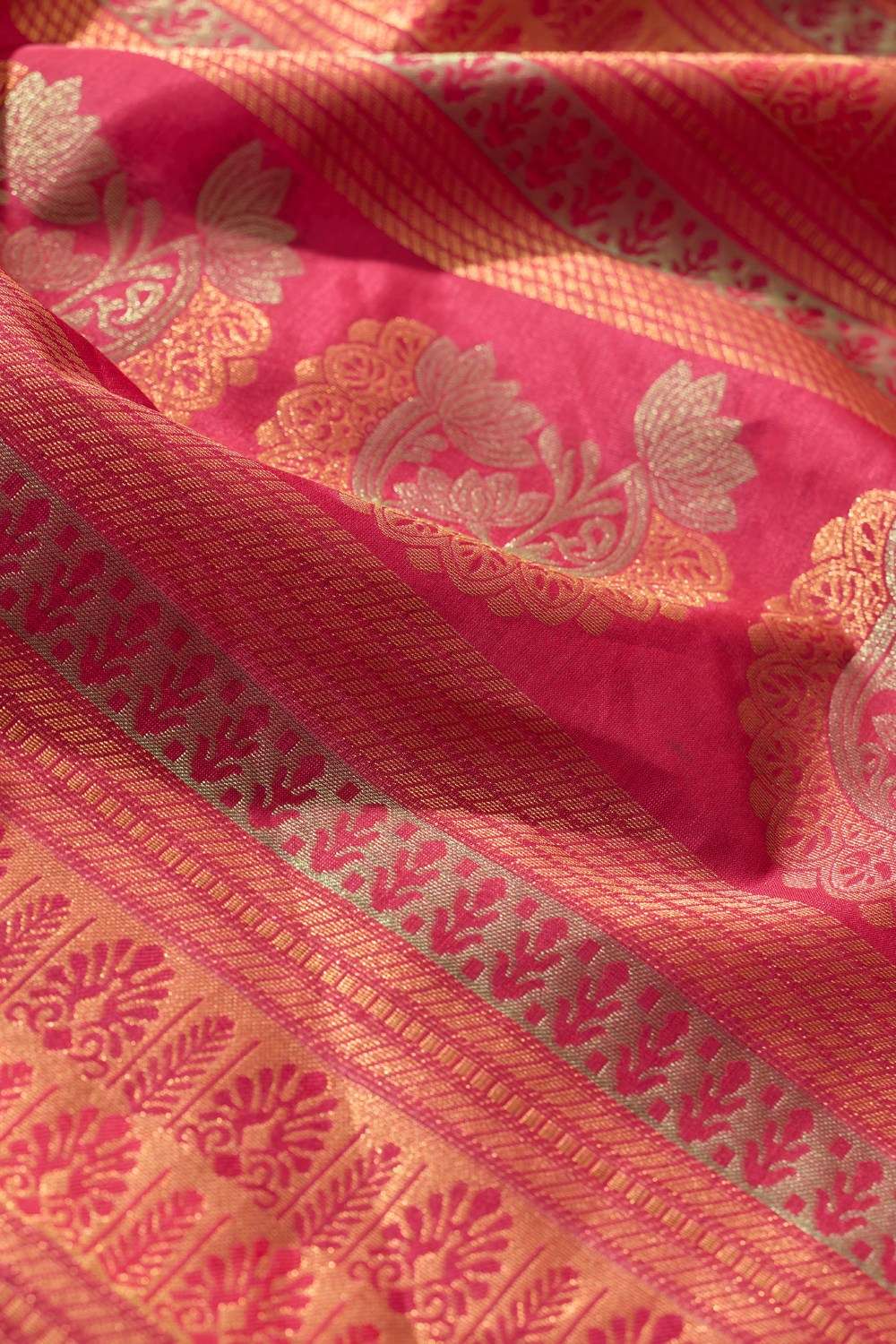 Dark Pink Woven Cotton Viscose Saree image number null