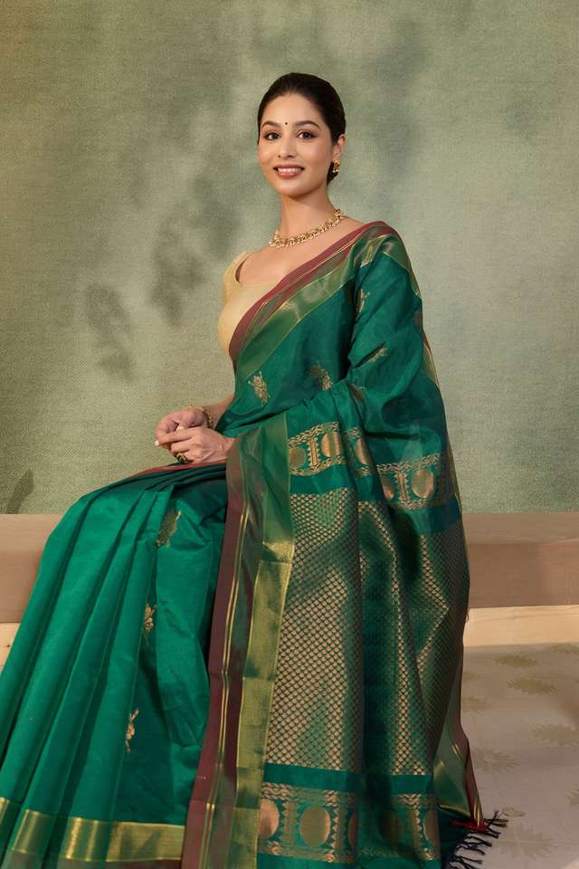Dark Green Woven Cotton Viscose Saree thumbnail image number null