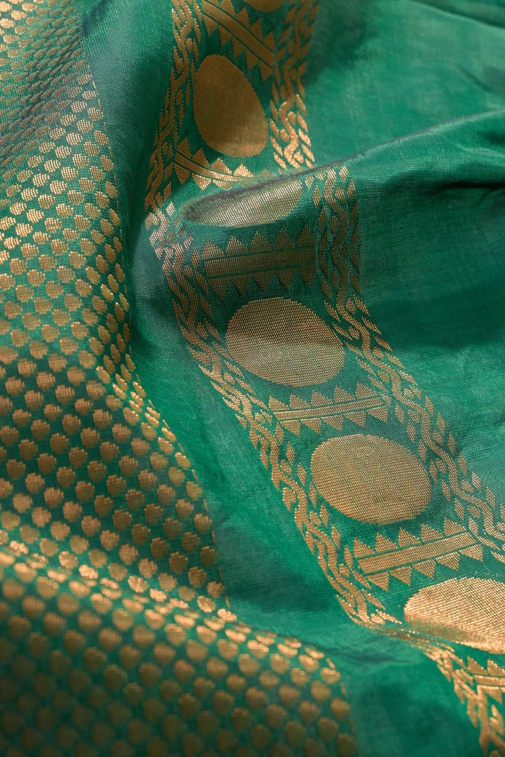 Dark Green Woven Cotton Viscose Saree image number null