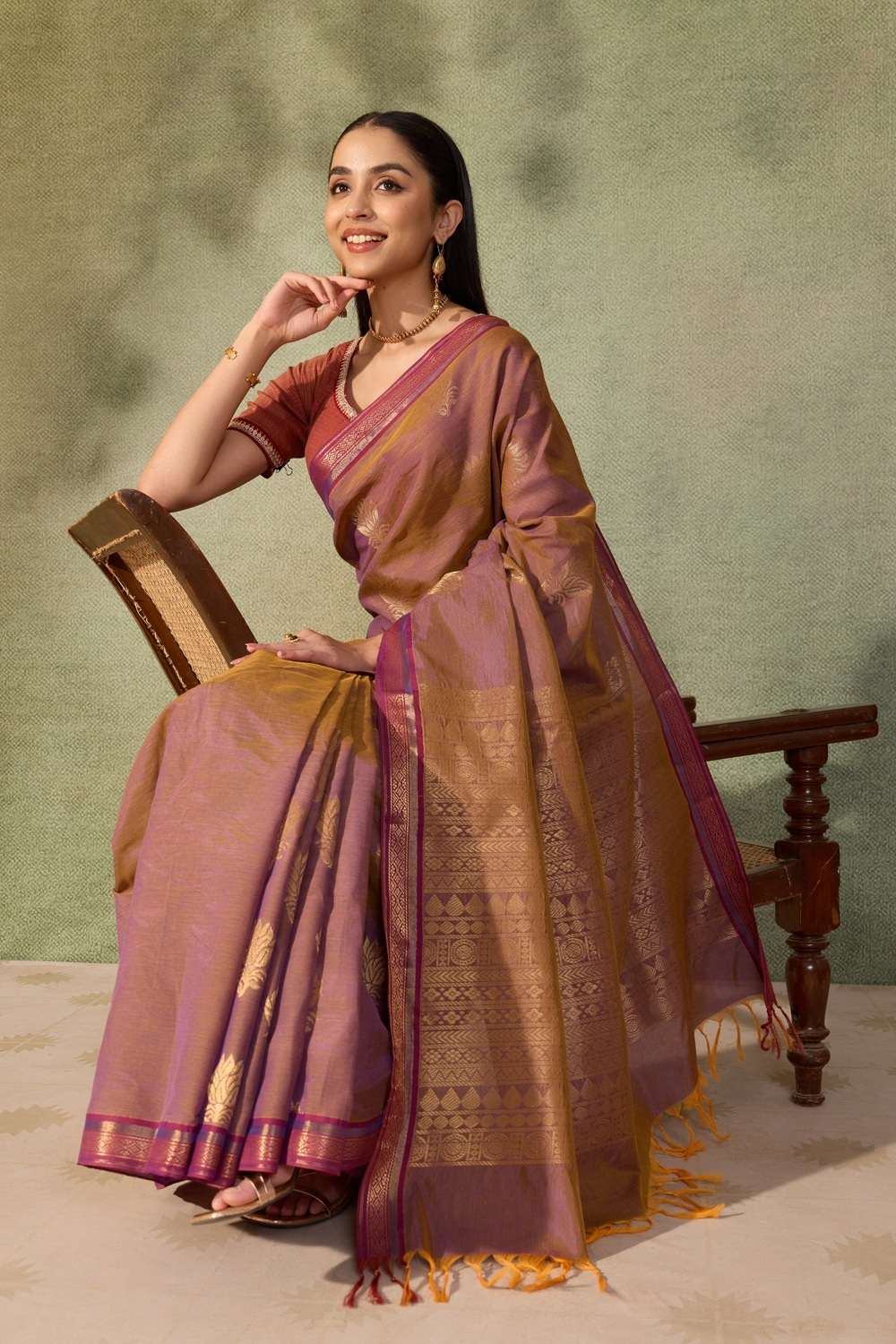 Purple Woven  Cotton Viscose Saree image number null